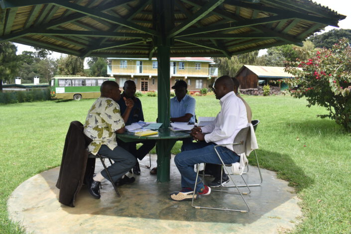 Group work in the grounds of Bantu Lodge